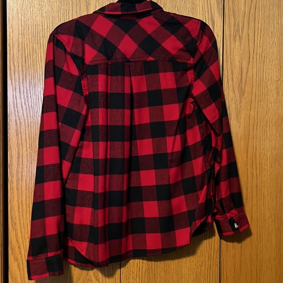 Maurices plaid button up - size small - Picture 5 of 5